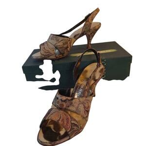 A’mano Women's Cut Out Heel Brown Vegan Floral Fabric Ankle Strap Mid 8 N New